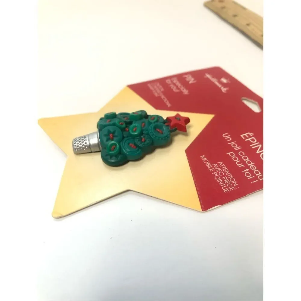 Vintage 	1990's Hallmark Holiday Tree Thimble With Star On Top  Lapel Pin Brooch